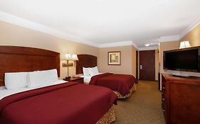 La Quinta By Wyndham Dodge City